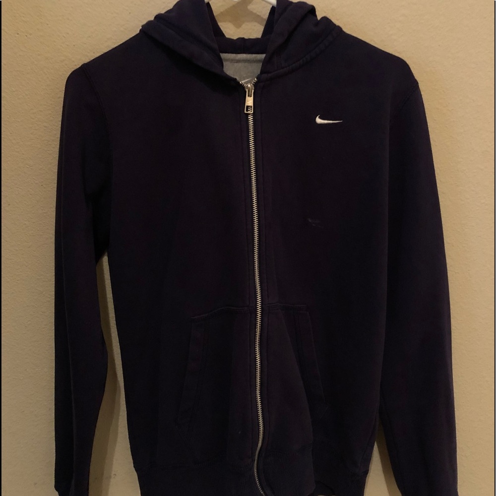 Nike Women’s Sweatshirt!